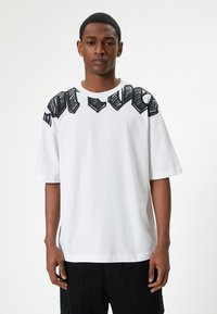 Koton - T-shirt z nadrukiem