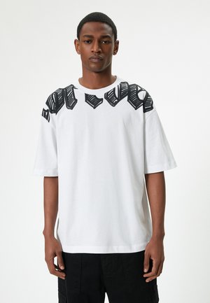 PRINTED - Printtipaita - white