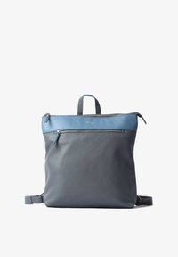 Unselected, grey sky blue