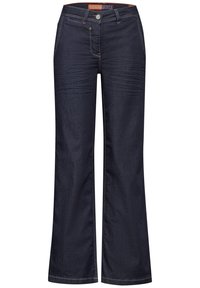 Jeans de mezclilla azul oscuro con un diseño de pierna ancha, estilo de cinco bolsillos y costuras en contraste a lo largo de las costuras para un detalle adicional.