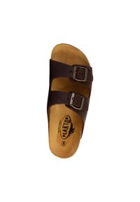 Sandal in pelle marrone con due fibbie regolabili, soletta in sughero sagomata, suola piatta e stampa del logo sulla soletta.