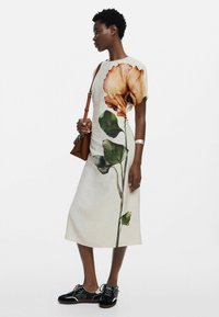 Desigual FLOWER - Rochie de zi - brown
