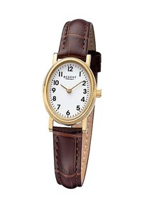 Montre ovale dorée avec un cadran blanc, des chiffres arabes et un bracelet en cuir marron à finition texturée avec fermeture à boucle.