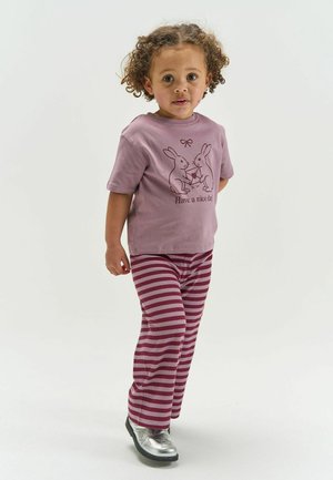 The New Siblings, TNSTVALKYRIA OS S_S TEE - T-shirts print - elderberry tn