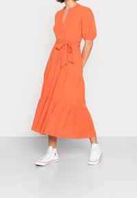 Forever New Abito a camicia - orange
