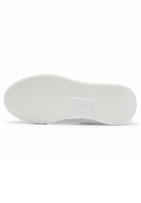 Thumbnail Image 4