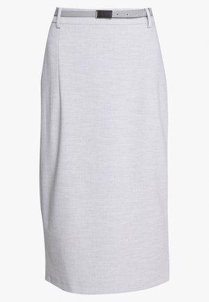 Light gray pencil skirt made of textured fabric, featuring a fitted design, a discreet belt with a silver buckle, and knee-length cut.