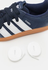 Thumbnail Image 5