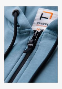 Selezionato, light blue