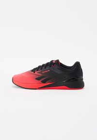 NANO X5 UNISEX - Training shoe - black/energy red