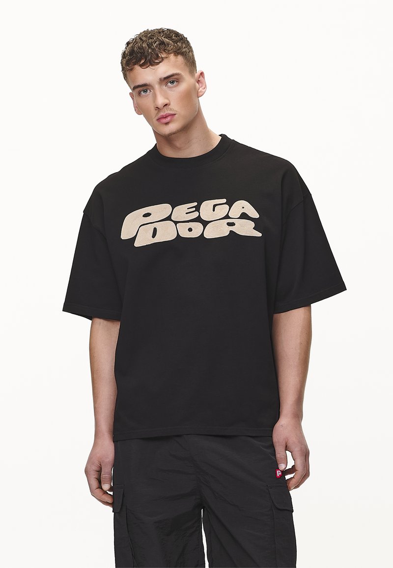 Pegador DREW BOXY TEE - Marškinėliai su spaudiniu - washed black