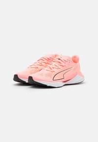 Puma Chaussures de running sur route - coral
