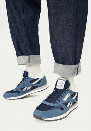 Reebok, - Obuwie do biegania Turystyka