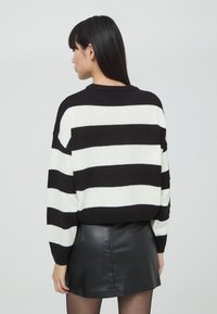 Terranova CROP A RIGHE - Maglione - nero