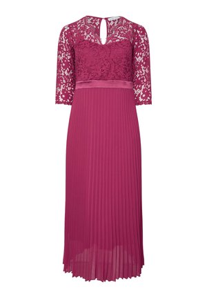 Pitkä magentanvärinen mekko, jossa on pitsibodice puolen hihankin, vyötärökaistale ja laskostettu hame, joka luo kevyen siluetin. Avauspainike selässä.