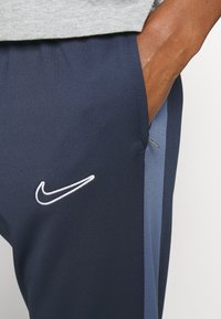 Nike Performance ACADEMY PANTS - Trainingsbroek - obsidian/diffused blue/white