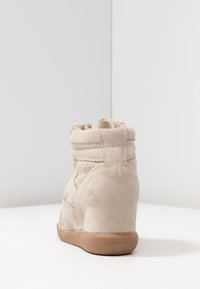 Pavement VIBE 2 - Høye joggesko - beige
