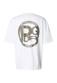 Biała bawełniana koszulka z dużym szarym okrągłym nadrukiem na plecach z tekstem "VALUES & VISIONS" i "DG PEDAGOG."