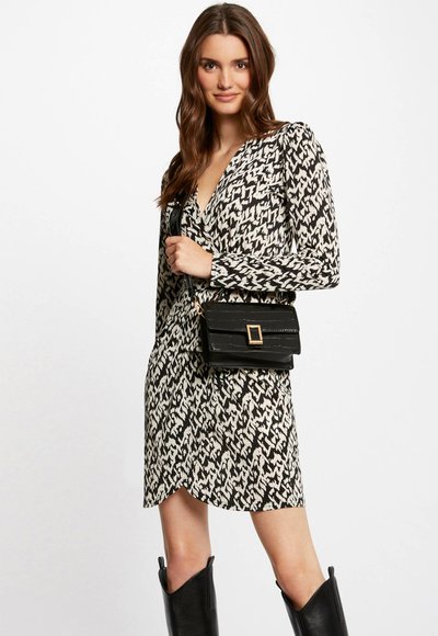 Morgan WAISTED WITH THREADS - Robe de soir?�e - argente/gris - ZALANDO.BE