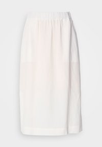 Gonna bianca al ginocchio con vita elastica, taglio dritto e tessuto leggero, esposta su uno sfondo chiaro e uniforme.