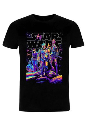Czarny t-shirt z żywą, wielokolorową grafiką Star Wars z postaciami i gwiaździstym tłem. Krótkie rękawy, klasyczny fason z okrągłym dekoltem.