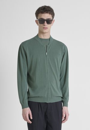 REGULAR FIT IN SOFT WITH FOAM LOGO PRINT - Bomberjacke - moss green