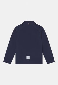 Marineblauer Windbreaker mit langen Ärmeln, Raglan-Design, Druckknopfkragen und elastischen Bündchen. Verfügt über ein quadratisches Logopatch im unteren Rückenbereich.