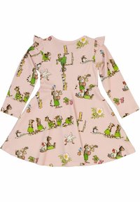 Langärmliges pinkes Kleid mit einem schwingenden Rock, das ein verspieltes Muster von Tieren in grünen Outfits und blumigen Akzenten aufweist. Aus weichem Baumwollmaterial.