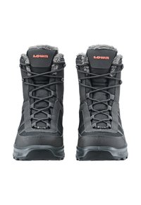 Zwarte geïsoleerde wandelschoenen met een gestructureerde afwerking, voorzien van een met bont gevoerde kraag, stevige veters en een rubberen zool met profiel.