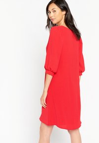 LolaLiza Kasdienė suknelė - red lipstick