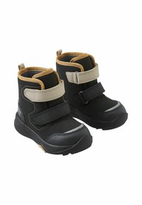 Schwarze wasserdichte Stiefel mit gepolstertem Schaft, Klettverschluss, grauen Akzenten und strukturiertem schwarzen Sohlen für verbesserten Grip und Haltbarkeit.