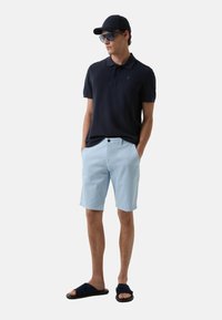 Bogner MIAMI - Šortky - hellblau