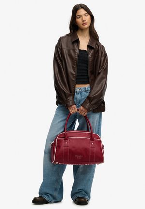 Superdry & Co, SUPERDRY VINTAGE BOWLING BAG. - Handtas - bordeaux red