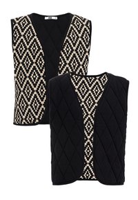 Kurtka pikowana w kolorze czarnym z przodem w kremowo-czarny wzór w diamenty. Otwarty przód, bez rękawów, teksturowany materiał.