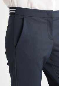 TOM TAILOR Tygbyxor - dark blue