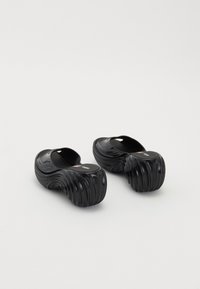 Melissa MELISSA QUANTUM PLATFORM X DIESEL AD. - Papuci înalți - black
