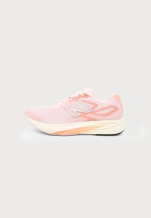 New Balance, FUELCELL FLITE-R - Hardloopschoenen voor op de weg - pink granite sea salt