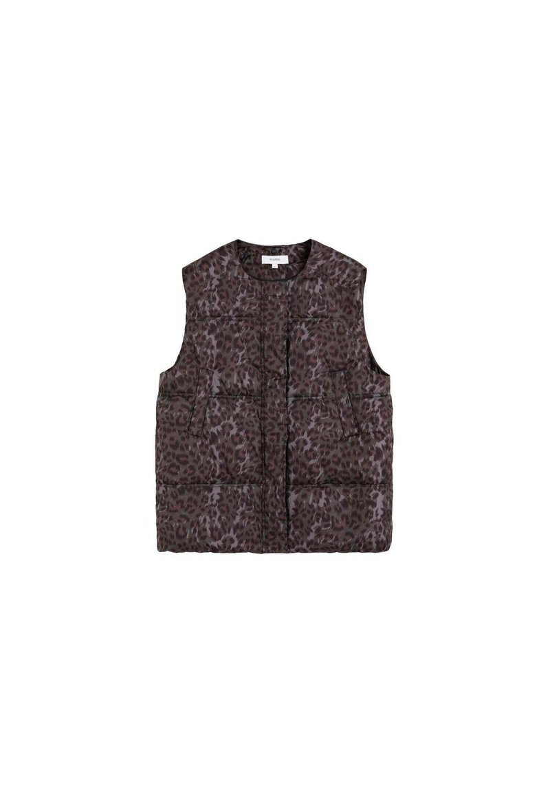 Chaleco sin mangas acolchado en marrón oscuro con un patrón de leopardo, que cuenta con dos bolsillos frontales y un cuello redondo. Tela suave y texturizada.