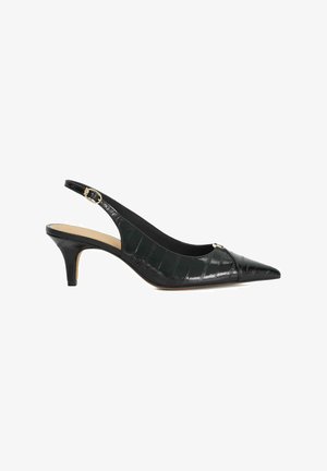 Chaussure à talon kitten slingback noire à bout pointu avec un motif texturé et une petite boucle dorée sur la sangle et à l'avant.