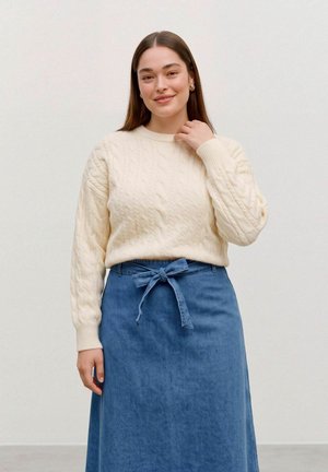 Vero Moda Curve, KNITTED PULLOVER VMCSEQUOIA KNITTED PULLOVER - Pullover - birch