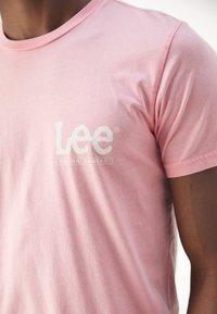 Lee - T-shirt z nadrukiem