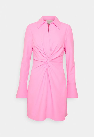 Cinq à Sept MCKENNA DRESS - Φόρεμα σε ίσια γραμμή - neonpink
