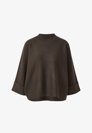 Ciemnobrązowy, oversize sweter z wysokim kołnierzem i szerokimi rękawami, wykonany z miękkiego dzianego materiału z ściągaczami na mankietach.