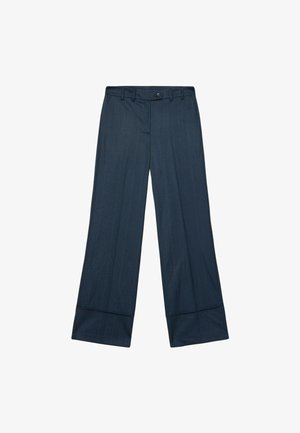 Marineblaue weite Hosen aus einem Stoff mit feinen Nadelstreifen. Verfügt über einen Knopfverschluss und eine flache Vorderseite mit glatter Textur.