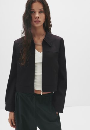 PULL&BEAR Ljetna jakna - black