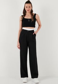 LELA Broek - black