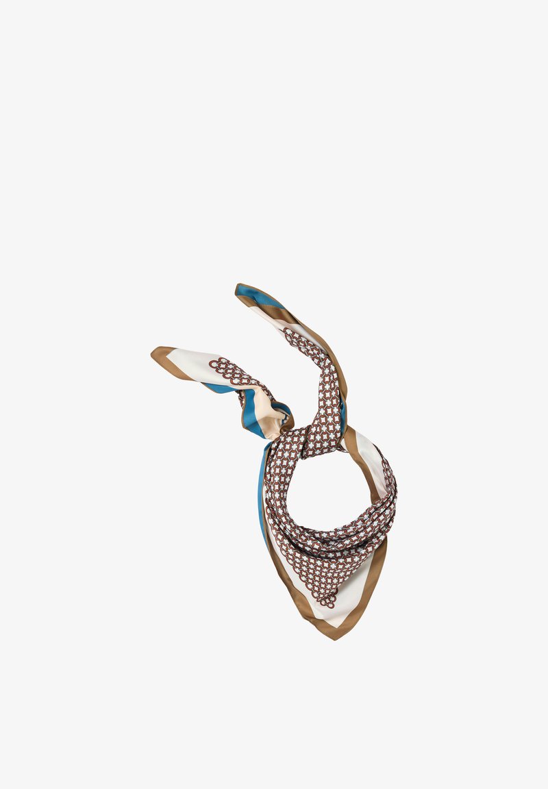 Foulard carré en soie avec des motifs géométriques marron, blanc et bleu, plié de façon lâche avec deux coins relevés vers le haut.