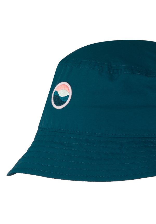 BUCKET – Hut