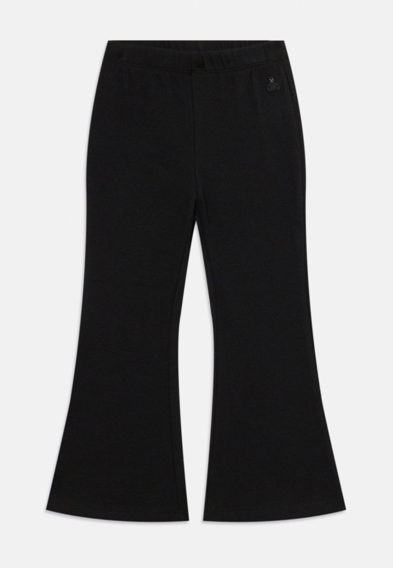 Čierne rebrované pletené nohavice s elastickým pásom a rozšírenými nohavicami, s malým vyšitým detailom lebky pri oblasti vreciek.