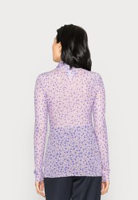 Cras KOBY BLOUSE - Camisola de manga comprida - floral fauna